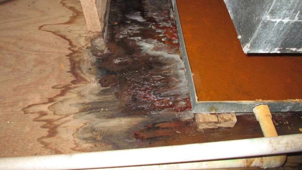 Wasserschaden in Alsdorf - Klempner Weiler - Alsdorf - Baesweiler - Klempnerarbeiten - Rohrbruch - Verstopfungen